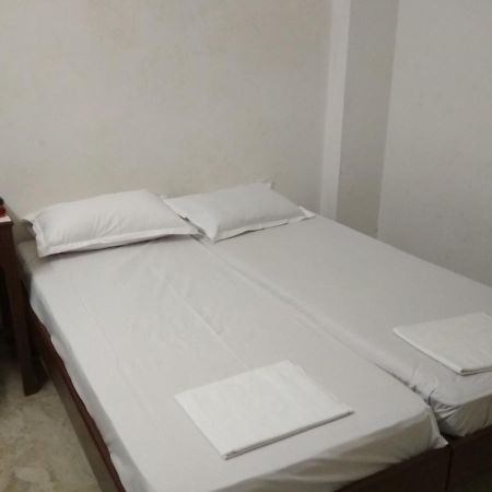City Center Inn Buxar Extérieur photo