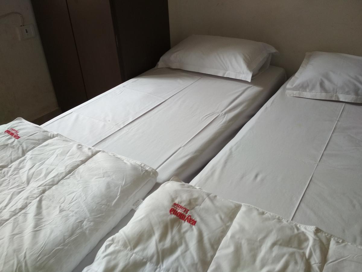 City Center Inn Buxar Extérieur photo